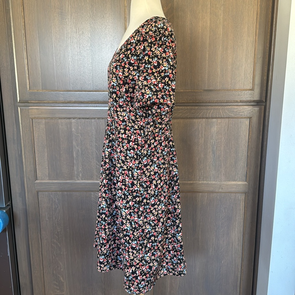 LOFT DRESS (A-1) - Picture 5 of 11